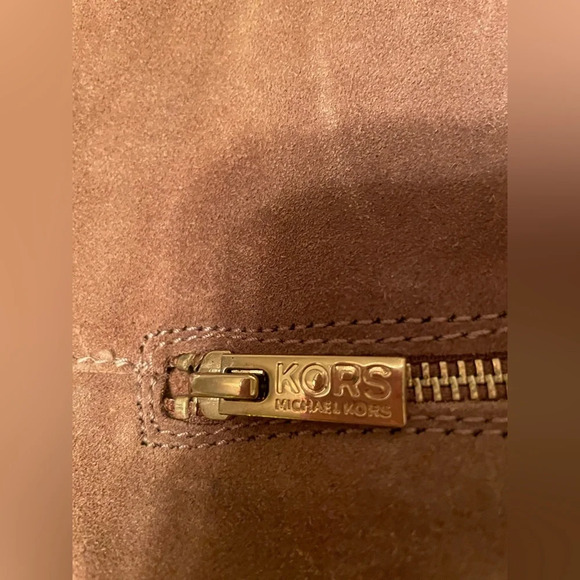 Michael Kors Tall Above The Knee Tan Suede Heeled Boots Gold Buckle Size 8 - Picture 9 of 10